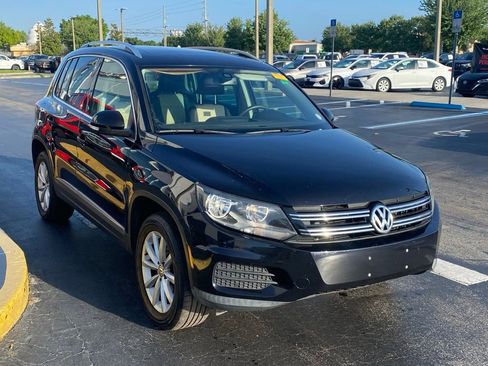 Used 2017 Volkswagen Tiguan Wolfsburg Edition AWD/4WD image 2