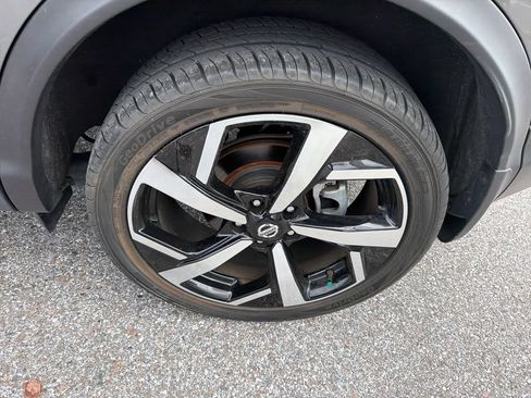 Used 2022 Nissan Rogue Sport SL AWD/4WD image 48