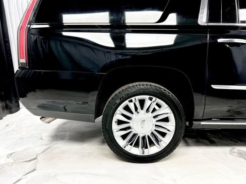 Used 2015 Cadillac Escalade ESV Platinum image 6