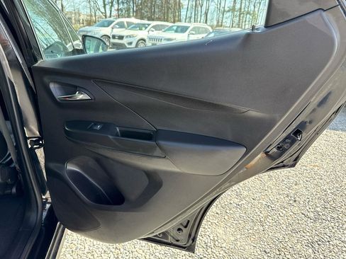 Used 2023 Chevrolet Bolt LT image 21