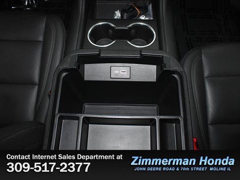 Used 2023 Chevrolet Suburban Z71 w/ Luxury Package image 21