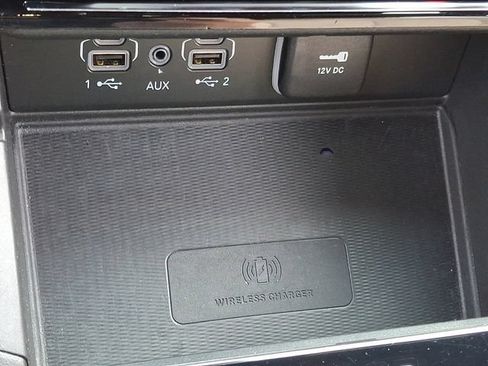 Used 2023 Jeep Grand Cherokee L Limited w/ Luxury Tech Group II AWD/4WD image 30