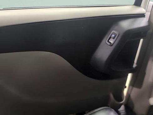 Used 2012 Chrysler Town & Country Touring w/ Entertainment Group #1 image 17