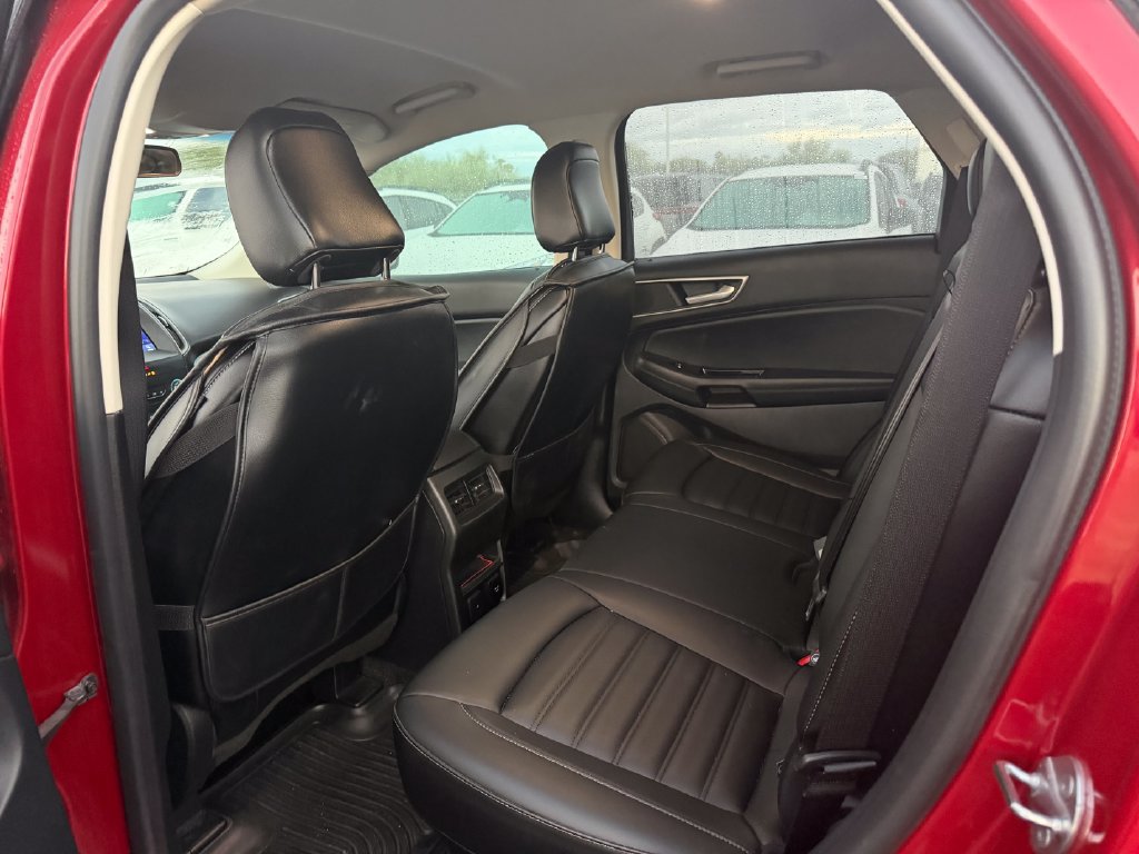 Used 2020 Ford Edge SEL w/ Convenience Package FWD image 6