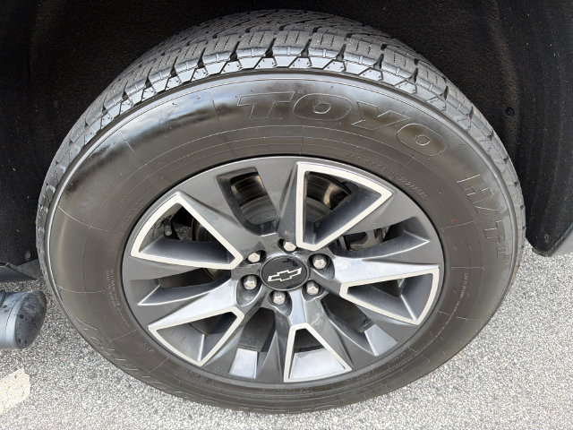 Used 2023 Chevrolet Tahoe Z71 w/ Luxury Package AWD/4WD image 20