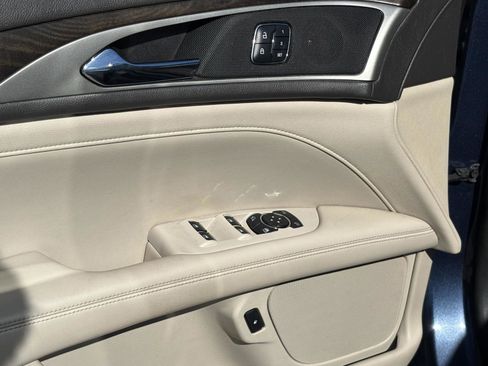 Used 2018 Lincoln MKZ Select w/ Select Plus Package image 32