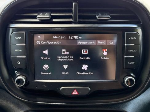 Used 2023 Kia Soul LX w/ LX Technology Package FWD image 37