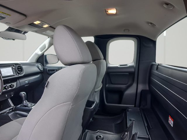 Used 2018 Toyota Tacoma SR RWD image 12