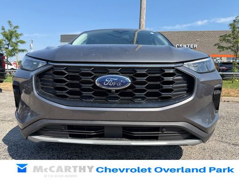Used 2025 Ford Escape Active FWD image 4
