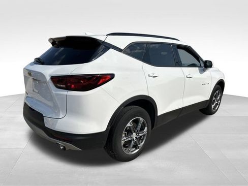 Used 2023 Chevrolet Blazer LT w/ Convenience Package FWD image 4