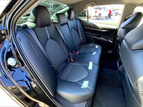 Used 2024 Toyota Camry SE image 19