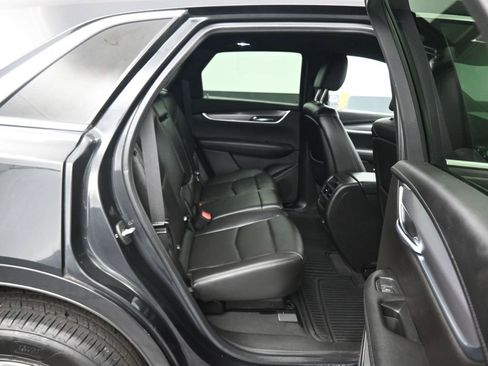 Used 2020 Cadillac XT5 Luxury image 36