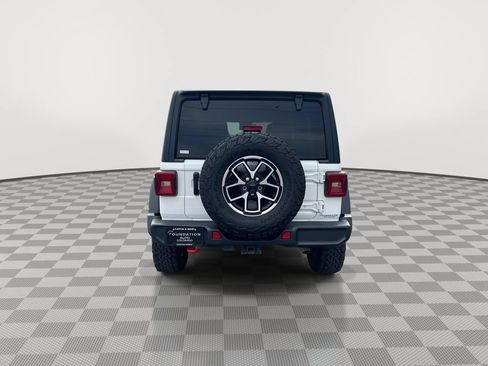 Used 2024 Jeep Wrangler Unlimited Rubicon AWD/4WD image 10