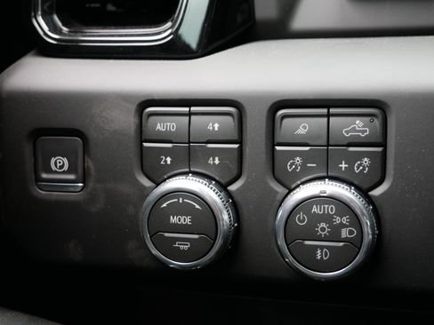 New 2026 GMC Sierra 1500 AT4X AWD/4WD image 23