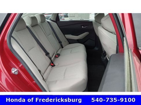 Used 2025 Honda Accord SE image 29