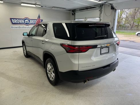 Used 2022 Chevrolet Traverse LS AWD/4WD image 4