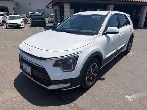 Used 2023 Kia Niro LX FWD image 1