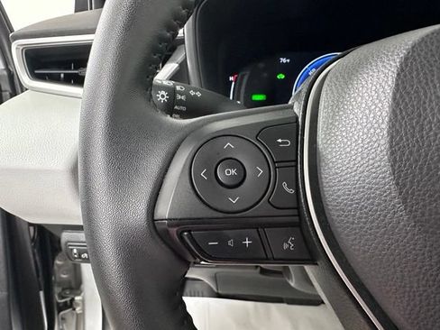 Used 2025 Toyota Corolla SE w/ SE Premium Package AWD/4WD image 23
