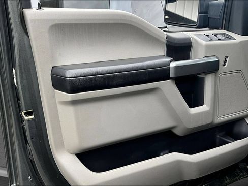 Used 2018 Ford F150 XLT RWD image 23