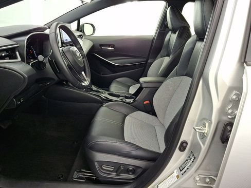 Used 2023 Toyota Corolla XSE FWD image 3