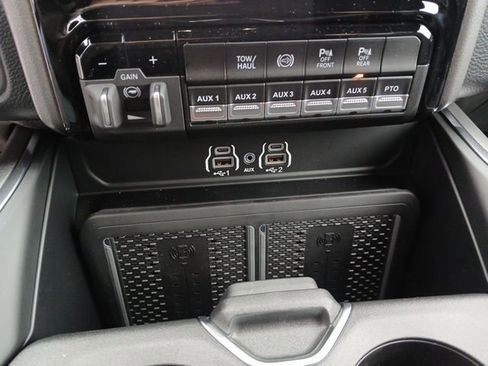 New 2026 RAM 4500 Laramie w/ Laramie Trim Package image 40