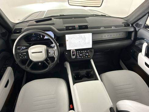 New 2026 Land Rover Defender 110 OCTA AWD/4WD image 17