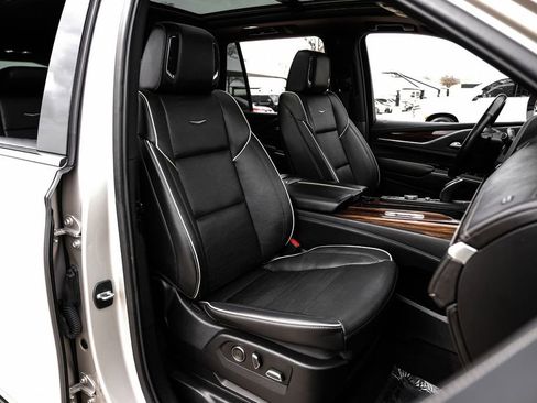 Used 2021 Cadillac Escalade Premium Luxury w/ Driver Assist Tech Package image 37