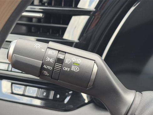 Used 2023 Lexus RX 350 Premium w/ Accessory Package AWD/4WD image 10