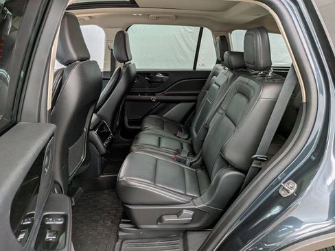 Used 2022 Lincoln Aviator Reserve w/ Elements Package Plus image 18