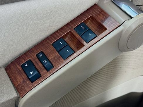 Used 2008 Ford Explorer Eddie Bauer image 17