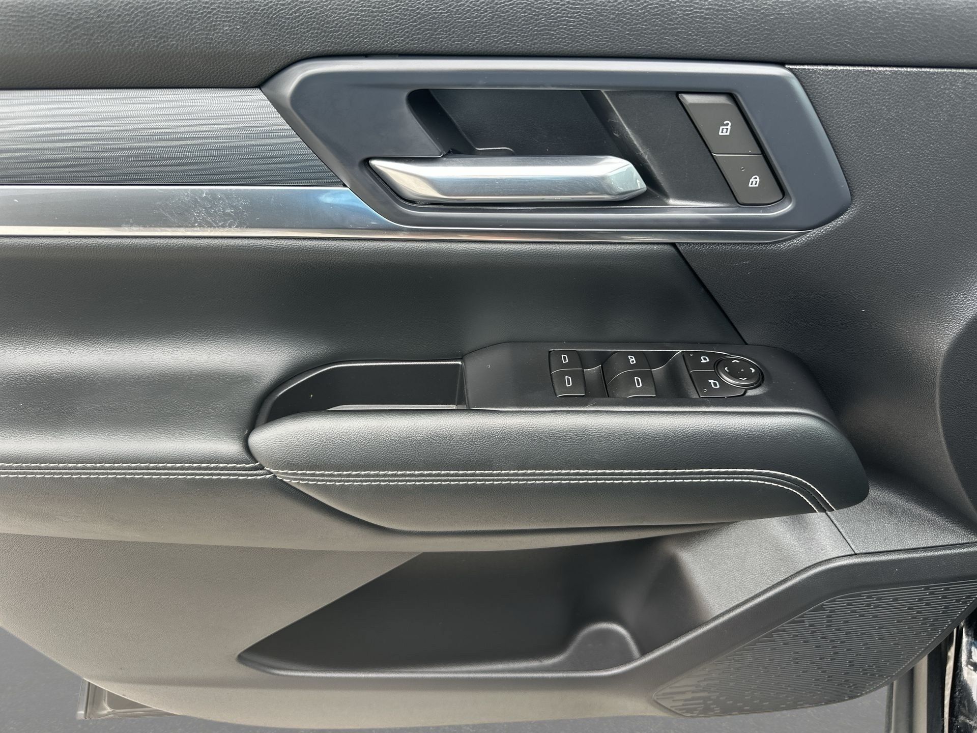 Certified 2026 GMC Terrain Elevation FWD image 23