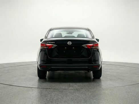 Used 2025 Nissan Versa SV image 7