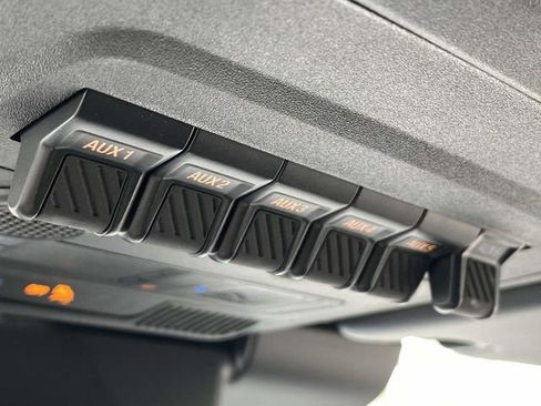 New 2025 Ford Bronco Big Bend w/ Black Diamond Package image 15