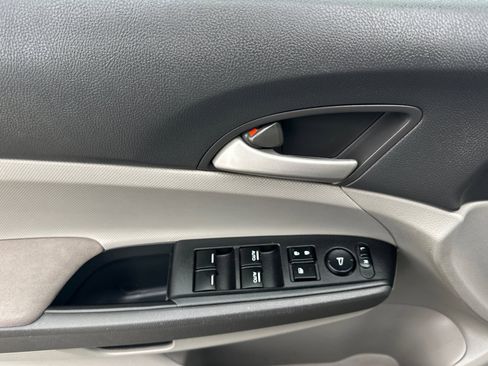 Used 2010 Honda Accord LX-P image 8