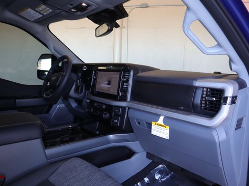 New 2026 Ford F350 XLT w/ XLT Premium Package image 38