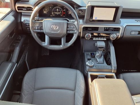 Used 2025 Toyota Tacoma SR5 AWD/4WD image 3