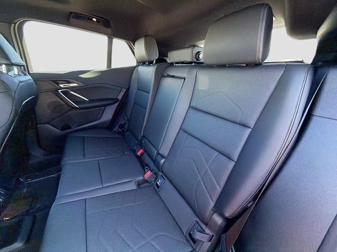 Used 2025 BMW X2 xDrive28i image 19