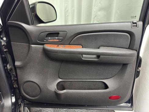 Used 2007 Chevrolet Tahoe LT w/ LT Preferred Equipment Group image 25