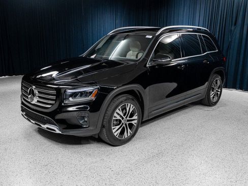 New 2026 Mercedes-Benz GLB 250 image 1