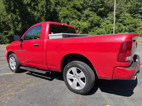 Used 2012 RAM 1500 Express RWD image 4
