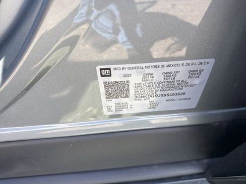 New 2025 Chevrolet Blazer EV LT image 32