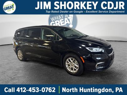 Used 2024 Chrysler Pacifica Touring-L