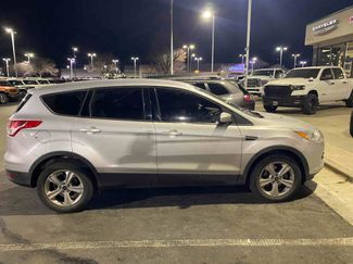 Used 2016 Ford Escape SE w/ SE Cold Weather Package video 2