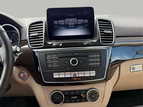 Used 2018 Mercedes-Benz GLE 350 image 23