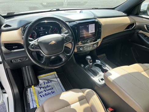 Used 2022 Chevrolet Traverse Premier AWD/4WD image 20
