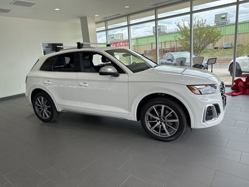 Used 2024 Audi SQ5 Premium image 1