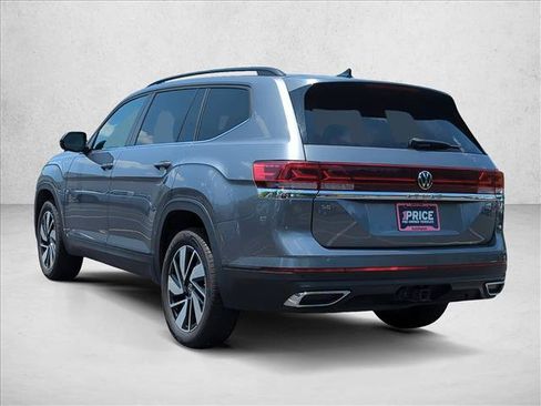 Used 2024 Volkswagen Atlas SE FWD image 7