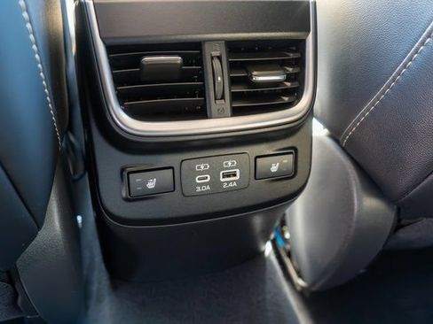 Used 2025 Subaru Outback Limited AWD/4WD image 19