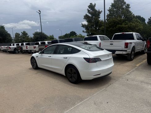 Used 2023 Tesla Model 3 Standard Range RWD image 4