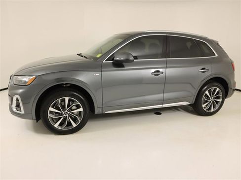 Certified 2023 Audi Q5 2.0T Premium Plus image 2